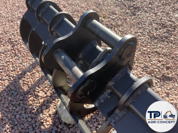 Godet Fourche Râteau pour Mini-Pelle 800 kg et 1 Tonne pour manipulation Fumier et Nivelage