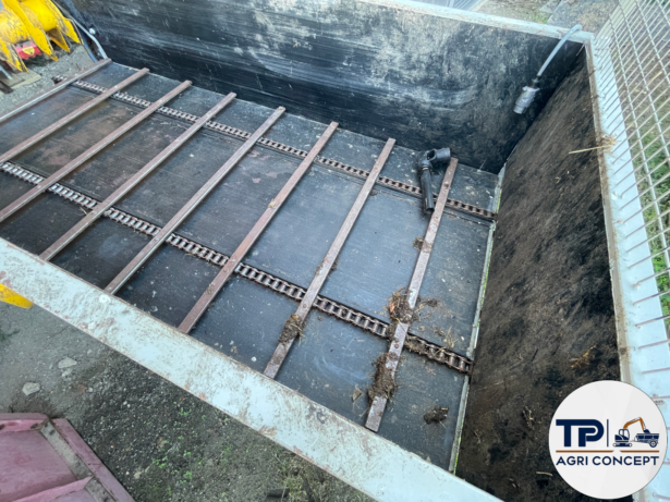 Remorque épandeur pour mini-agri, maraîchage et micro-agri pour épandage de compost ou fumier naturel